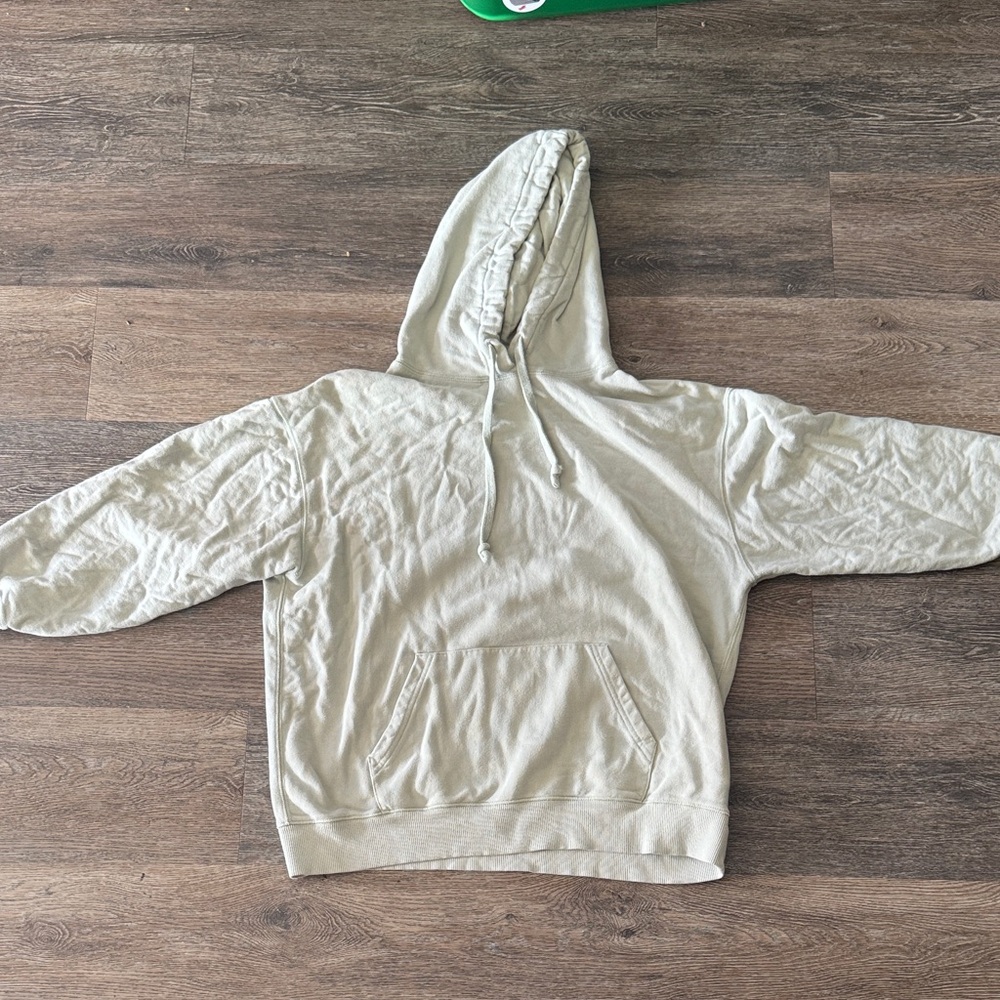 LIGHT GREEN UNIQLO HOODIE